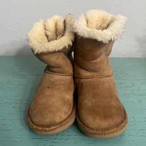 Brown Ugg Toddler Size (12)